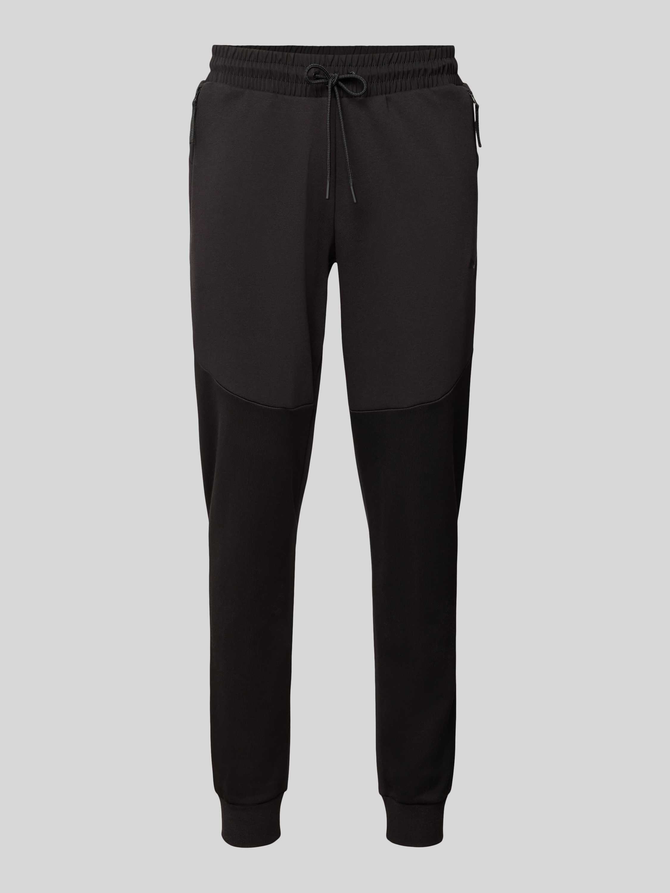 Slim Fit Sweatpants mit Reißverschlusstaschen Modell 'PUMATECH'